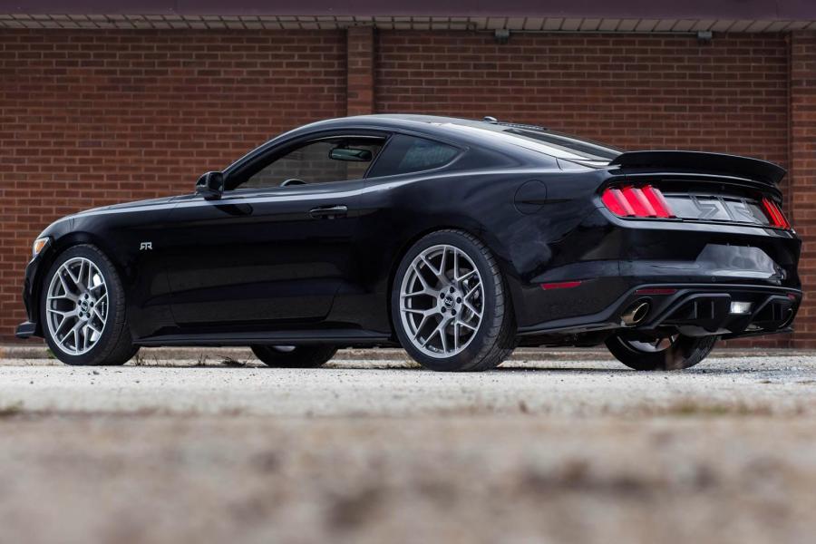  Ford Mustang RTR 2015 года  (фото 8 из 15)